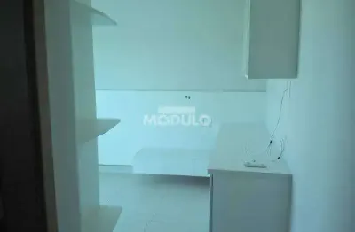 Casa em condomínio disponível para locação no bairro jardins barcelona