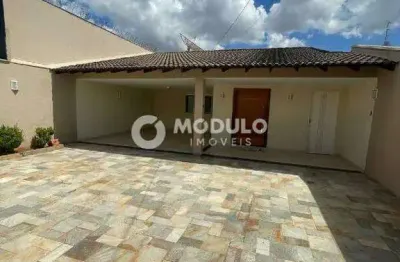 Casa residencial à venda, 4 quartos, 4 suítes, 4 vagas, brasil - uberlândia/mg