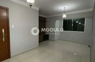 Apartamento à venda, 2 quartos, 1 suíte, 1 vaga, segismundo pereira - uberlândia/mg