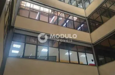 Sala comercial disponível para locação no bairro granja marileusa.