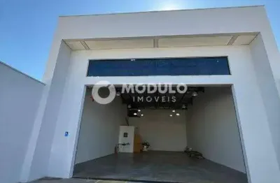 Galpão disponivel para locação no bairro luizote de freitas.