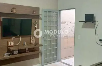 Casa residencial à venda, 3 quartos, 1 suíte, 2 vagas, jardim patricia - uberlândia/mg