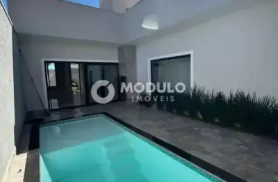 Casa residencial à venda, 3 quartos, 1 suíte, 3 vagas, novo mundo - uberlândia/mg