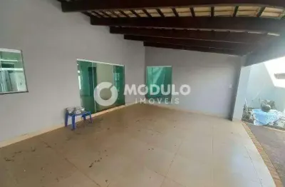 Casa residencial à venda, 3 quartos, 3 suítes, 2 vagas, jardim gravatas - uberlândia/mg