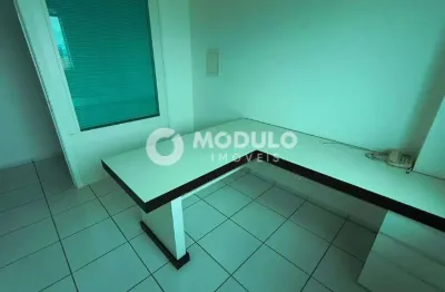 Sala comercial para alugar na Rua Martinésia, --, Centro, Uberlândia