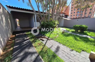 Casa residencial à venda, 3 quartos, 1 suíte, 4 vagas, patrimônio - uberlândia/mg