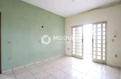 Casa residencial disponivel para locação no bairro pampulha.