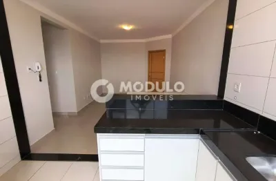 Apartamento disponivel para locação no bairro santa mônica.