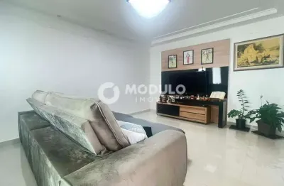 Casa residencial disponivel para locação no bairro alto umuarama.