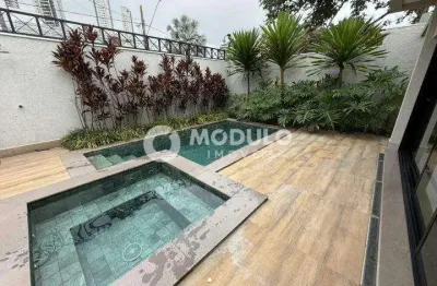 Casa com 3 quartos para alugar na Rua Aderbal Viana, --, Jardim Karaíba, Uberlândia