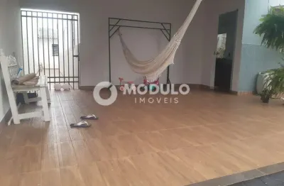 Casa residencial à venda, 3 quartos, 1 suíte, 2 vagas, jardim botanico - uberlândia/mg