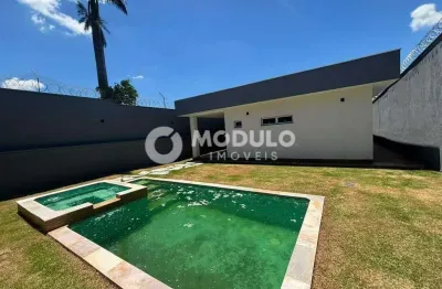 Casa residencial à venda, 3 quartos, 3 suítes, 4 vagas, cidade jardim - uberlândia/mg