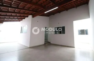 Casa residencial disponivel para locação no bairro Nossa Senhora das Graças.