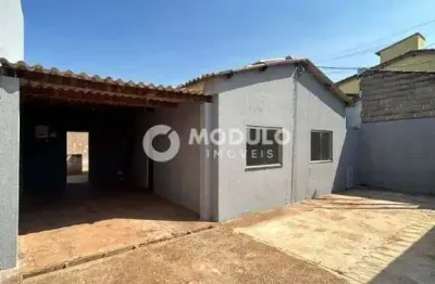 CASA RESIDENCIAL à venda, 3 quartos, 5 vagas, Segismundo Pereira - Uberlândia/MG