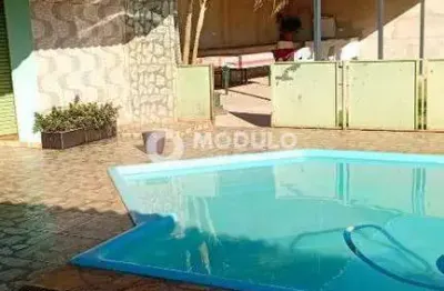 Chácara / sítio com 2 quartos à venda na Área Rural, --, Área Rural de Uberlândia, Uberlândia