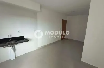 Apartamento disponível para locação no bairro Segismundo Pereira.