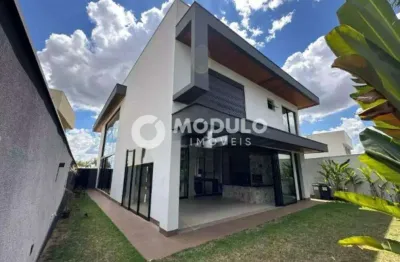 Casa em condomínio disponível para locação no bairro Jardim Sul.