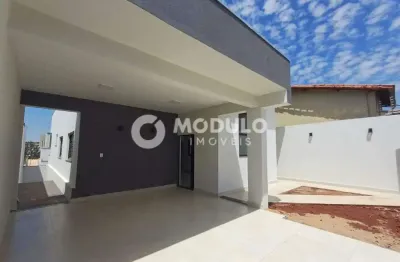 Casa com 3 quartos para alugar na Rua Maria Antonieta Dantas, --, Jardim Patrícia, Uberlândia