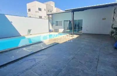 SOBRADO à venda, 3 quartos, 2 suítes, 4 vagas, Laranjeiras - Uberlândia/MG