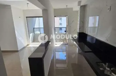 APARTAMENTO à venda, 3 quartos, 1 suíte, 1 vaga, Martins - Uberlândia/MG