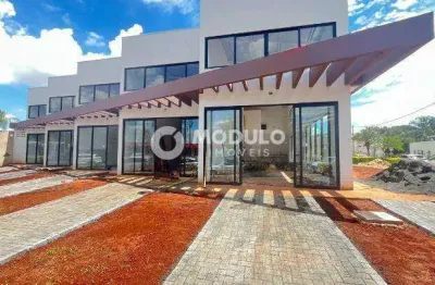 Sala comercial disponível para locação no bairro Jardim Karaiba.