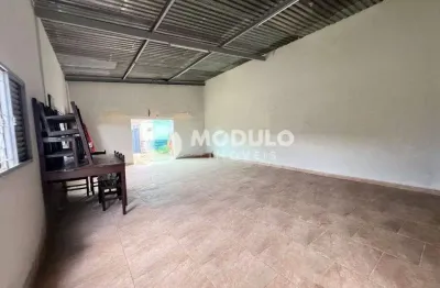 CASA RESIDENCIAL à venda, 2 quartos, 3 vagas, MARTA HELENA - Uberlândia/MG
