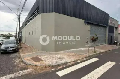 Barracão / Galpão / Depósito para alugar na Avenida Afonso Pena, --, Brasil, Uberlândia