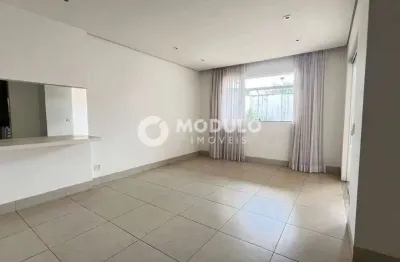 Casa com 2 quartos para alugar na Rua Graça Aranha, --, Tubalina, Uberlândia