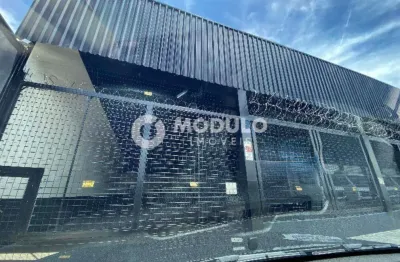 Galpão comercial disponível para locação no bairro Umuarama.