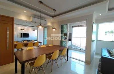 Apartamento mobiliado disponível para locação no Bairro Santa Mônica.