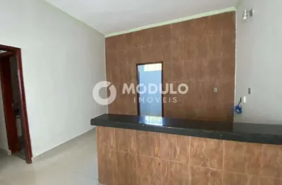Casa com 3 quartos para alugar na Rua Serra Negra, --, São Jorge, Uberlândia
