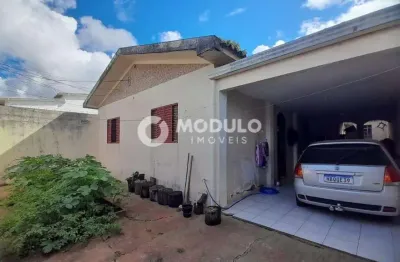 COLÔNIA à venda, 4 quartos, 5 vagas, MARTA HELENA - Uberlândia/MG