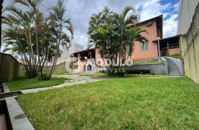 SOBRADO à venda, 3 quartos, 1 suíte, 6 vagas, LIDICE - Uberlândia/MG