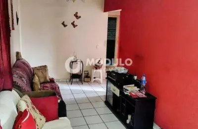 APARTAMENTO à venda, 3 quartos, 1 suíte, 1 vaga, CAZECA - Uberlândia/MG