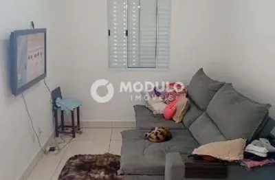 APARTAMENTO à venda, 2 quartos, 1 vaga, JARDIM HOLANDA - Uberlândia/MG