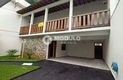 Casa residencial disponível para locação no bairro Tabajaras.