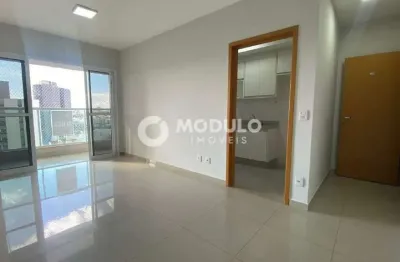 Apartamento com 2 quartos para alugar na Rua Rezende, --, Centro, Uberlândia