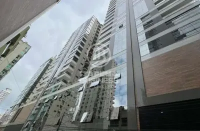 Apartamento com 3 quartos à venda na Rua 207, 412, Meia Praia, Itapema