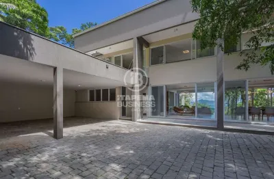 Casa costão estaleirinho, praia do estaleirinho, balneário camboriú - sc