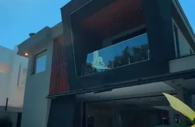 Casa à venda na Riviera, Bertioga 