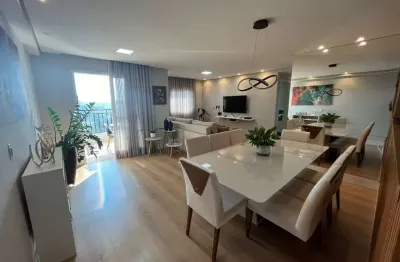 Apto pronto no soneto, ultimo andar, vista livre, varanda, repleto de armarios planejados, 110mts, varanda e 3 vagas de garagem.