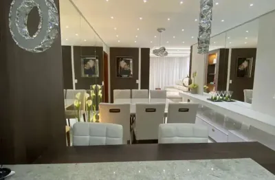 Apto todo reformado e maravilhoso no Conde de Monsanto, 120mts, 3 dormitórios sendo 1 suíte, varanda e 2 vagas de garagem.