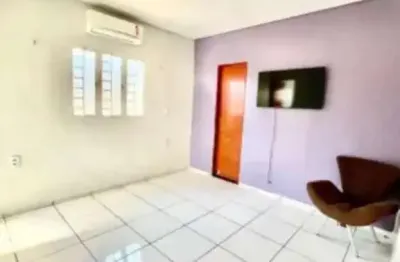 Casa com piscina - 3 quartos no conjunto frei damião, bairro gurupi