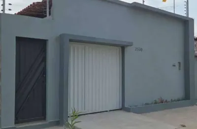 Casa com 2 quartos à venda na Rua Rui Barbosa, Acarape, Teresina por R$ 285.000