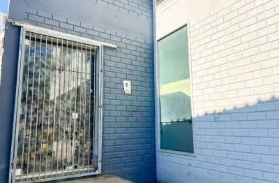 Casa comercial com 1 sala para alugar na Bela Vista, Gaspar 