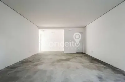 Casa comercial com 1 sala para alugar no Centro, Blumenau 