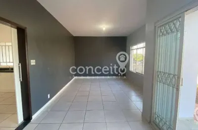 Casa com 4 quartos para alugar no Velha, Blumenau 