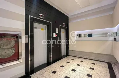 Casa comercial com 1 sala para alugar no Centro, Blumenau 
