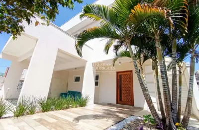 Casa assobradada com 3 suítes - condomínio jardim oásis - taubaté/sp.