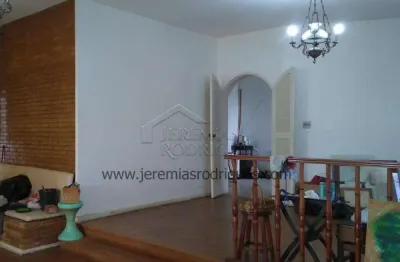 Casa com 6 quartos à venda no Jardim das Nações, Taubaté 